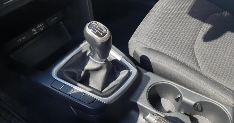 Kia Ceed cena 58000 przebieg: 113800, rok produkcji 2019 z Bytów małe 529
